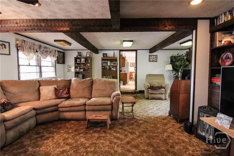 Living - 921 Highway 72 E, Comer, GA 30629 photo 4 of 4