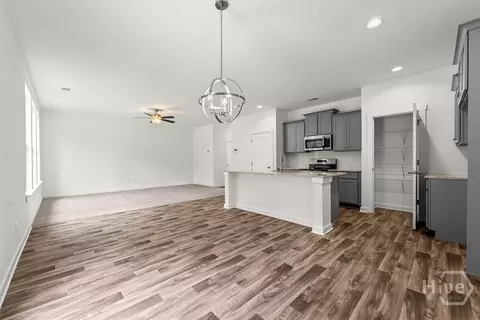 70 Edith Ct, Statham, GA 30666 photo 8