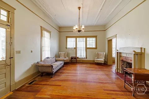 Living - 2351 Elder Rd Ext, Bishop, GA 30621 photo 1 of 5