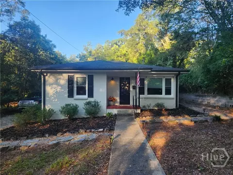 490 Ofarrell St, Athens, GA 30605