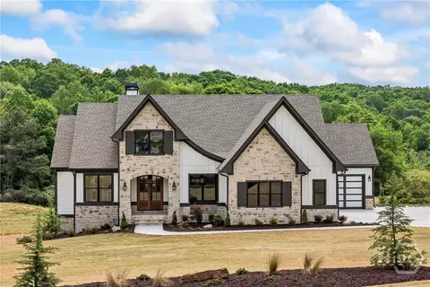 810 N Hampton Way, Monroe, GA 30656