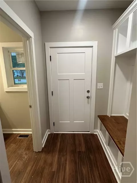 Entry Way - 113 Sidetrack Cir, Comer, GA 30629 photo 3 of 7
