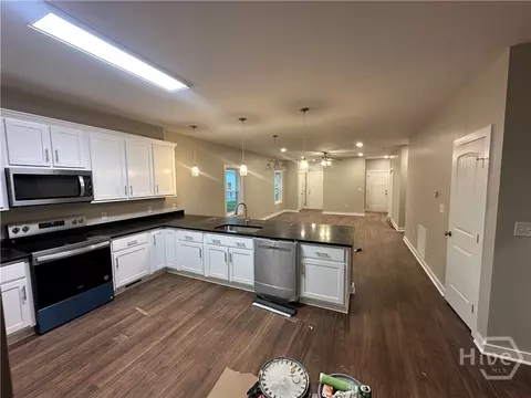 Kitchen - 113 Sidetrack Cir, Comer, GA 30629 photo 3 of 5