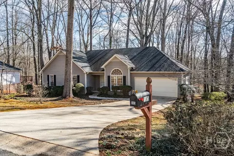385 Brookstone Dr, Athens, GA 30605