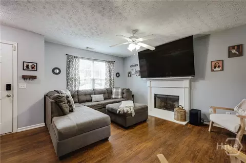 Living - 480 Maple Frg, Athens, GA 30606 photo 1 of 3