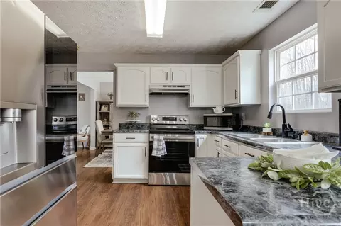 Kitchen - 480 Maple Frg, Athens, GA 30606 photo 3 of 3