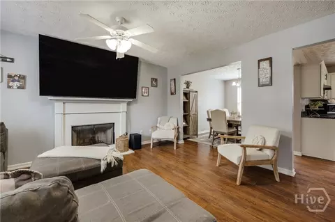 Living - 480 Maple Frg, Athens, GA 30606 photo 2 of 3