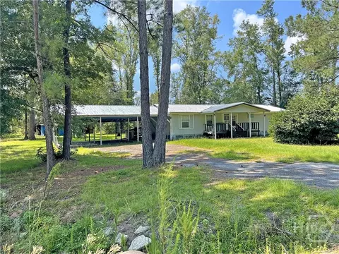315 Garrison St, Pembroke, GA 31321