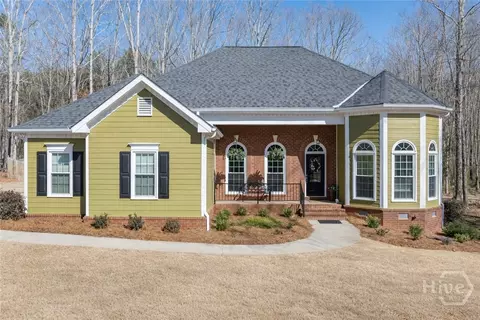 1201 Dove Creek Cir, Winder, GA 30680