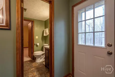 Entry Way - 59 Busbin Ln, Colbert, GA 30628 photo 2 of 2