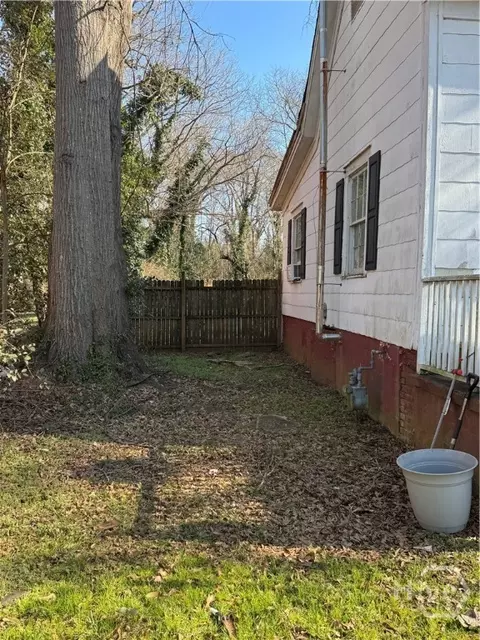 1435 E Broad, Athens, GA 30606 photo 3