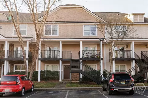 1035 Barnett Shoals Rd #526, Athens, GA 30605