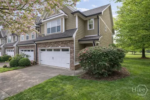 1450 Lincoln Dr, Bogart, GA 30622