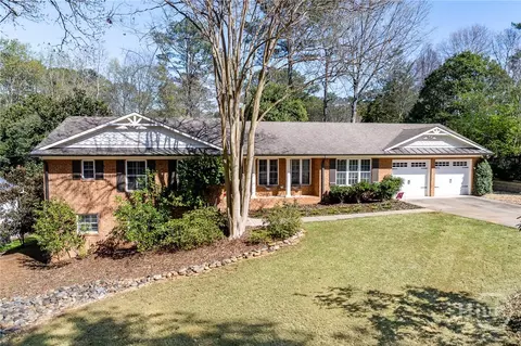275 Davis Estates Rd, Athens, GA 30606