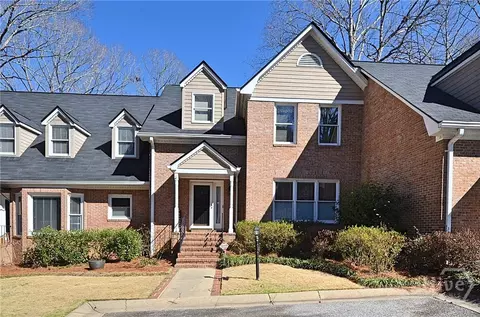 304 Wood Lake Dr, Athens, GA 30606