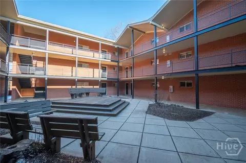 250 Little St #B302, Athens, GA 30605