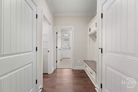 Entry Way - 1293 Beebalm Dr, Statham, GA 30666 photo 4 of 5
