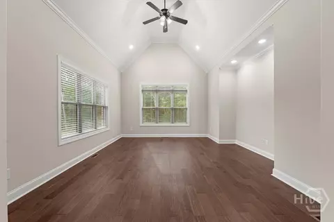 Living - 1293 Beebalm Dr, Statham, GA 30666 photo 4 of 6