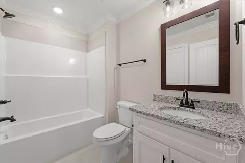 Bath - 1293 Beebalm Dr, Statham, GA 30666 photo 10 of 10