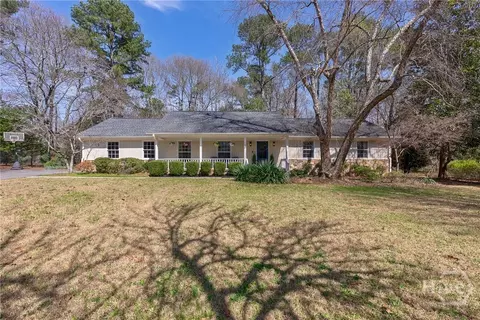 190 Pioneer Ct, Athens, GA 30605