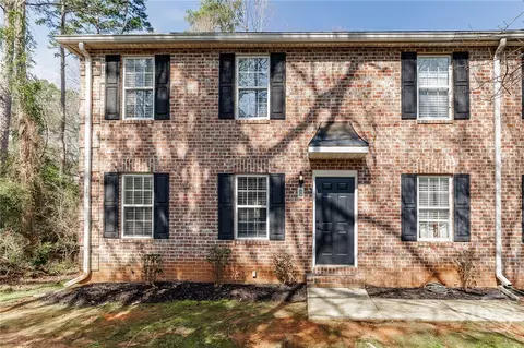 860 Mitchell Bridge Rd #8, Athens, GA 30606