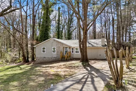 2493 Cherie Glen Rd, Snellville, GA 30039