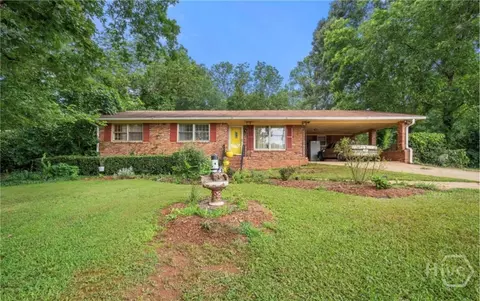 90 North Dr, Hampton, GA 30228