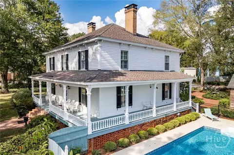 Exterior - 174 Cherry St, Commerce, GA 30529 photo 3 of 17