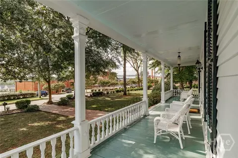 Exterior - 174 Cherry St, Commerce, GA 30529 photo 10 of 17