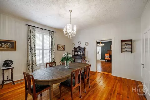 Dining - 174 Cherry St, Commerce, GA 30529 photo 2 of 4
