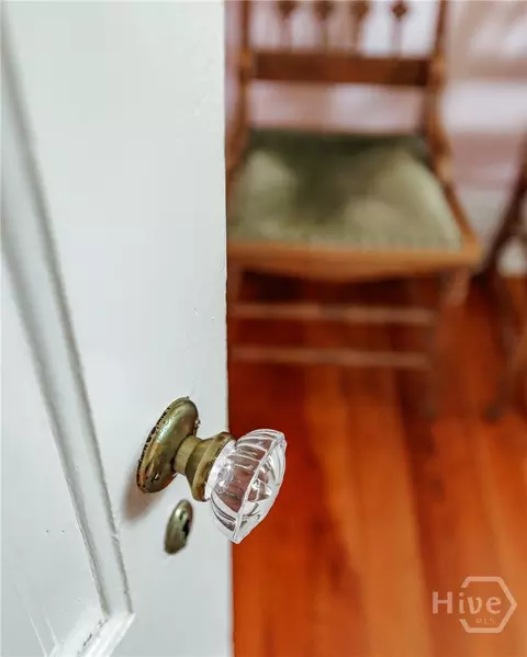 Entry Way - 174 Cherry St, Commerce, GA 30529 photo 7 of 7