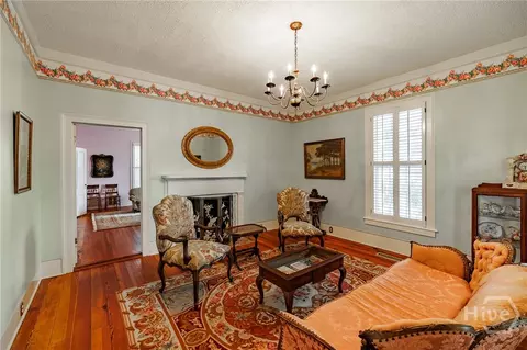 Living - 174 Cherry St, Commerce, GA 30529 photo 2 of 4