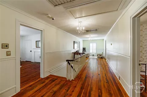 Entry Way - 174 Cherry St, Commerce, GA 30529 photo 4 of 7