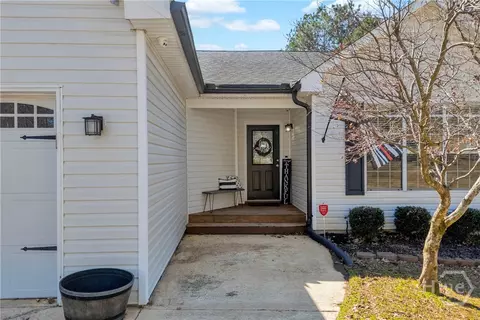 544 Caseys Xing, Winder, GA 30680 photo 8