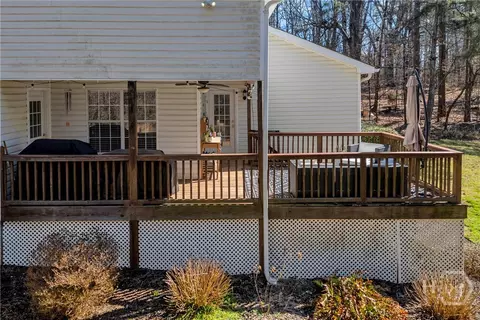544 Caseys Xing, Winder, GA 30680 photo 40