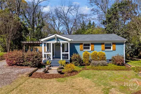 330 Pine Needle Rd, Athens, GA 30606