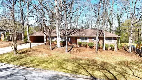 380 Ashton Dr, Athens, GA 30606