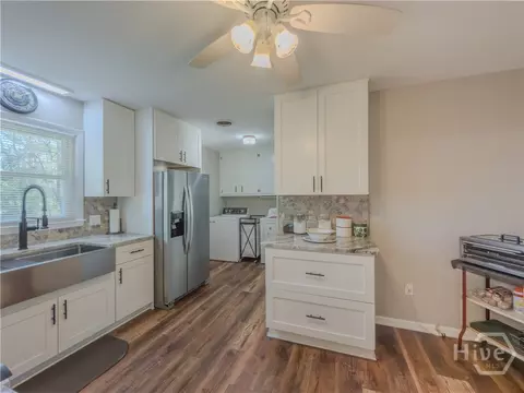 324 E Broad St, Winder, GA 30680 photo 12