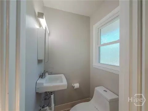 324 E Broad St, Winder, GA 30680 photo 17