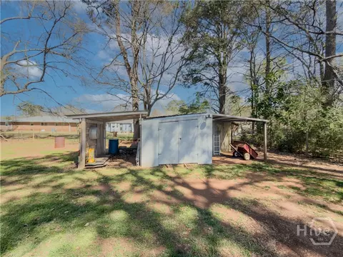 324 E Broad St, Winder, GA 30680 photo 23