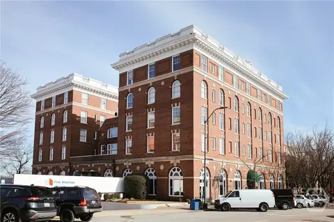 247 E Washington St #504, Athens, GA 30606