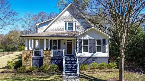 1080 Cobblestone Dr, Bogart, GA 30622