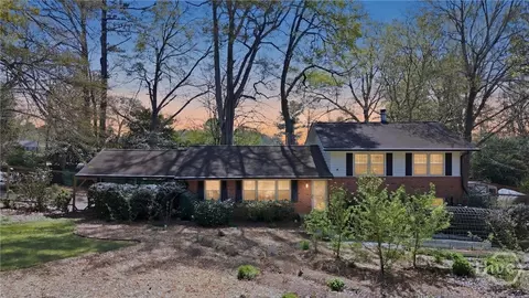 515 Forest Heights Dr, Athens, GA 30606
