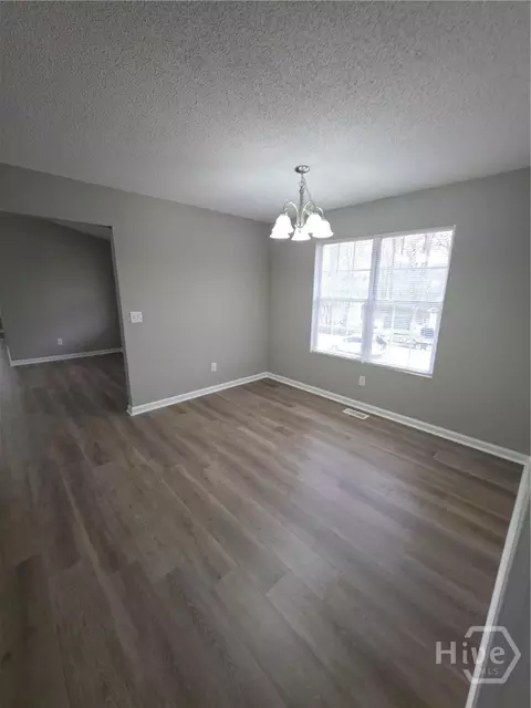 274 Chesterton Dr, Athens, GA 30607 photo 3