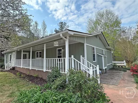 Exterior - 1104 Farm Rd, Colbert, GA 30628 photo 1 of 9