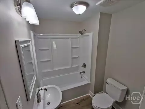 Bath - 1104 Farm Rd, Colbert, GA 30628 photo 6 of 6
