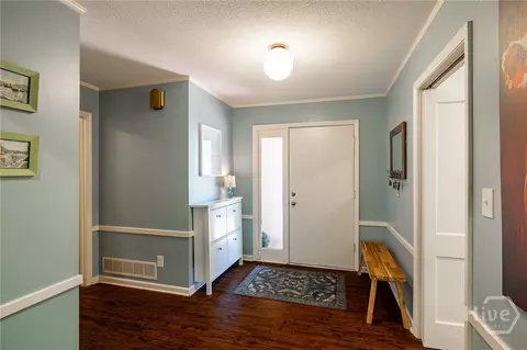 Entry Way - 145 Pendleton Dr, Athens, GA 30606 photo 2 of 4