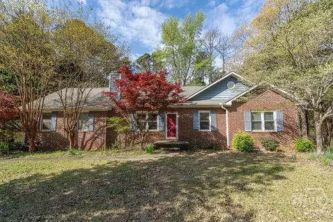 120 Meadowlark Ct, Bogart, GA 30622