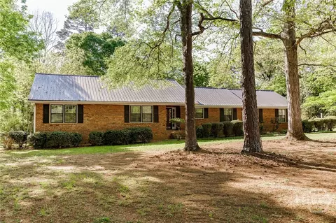 980 Morton Rd, Athens, GA 30605