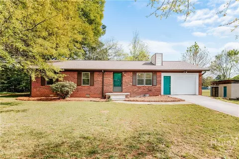 329 Gordon Cir, Winterville, GA 30683